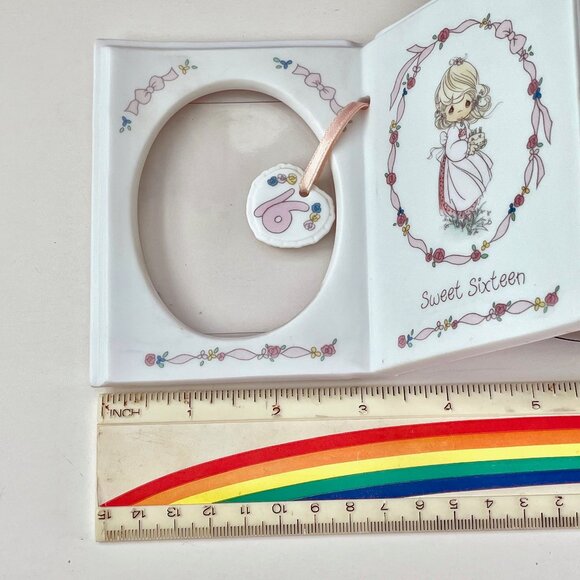 Precious Moments Sweet 16 Growing in Grace Picture Holder w Heart Bookmark 25064 - Picture 13 of 16
